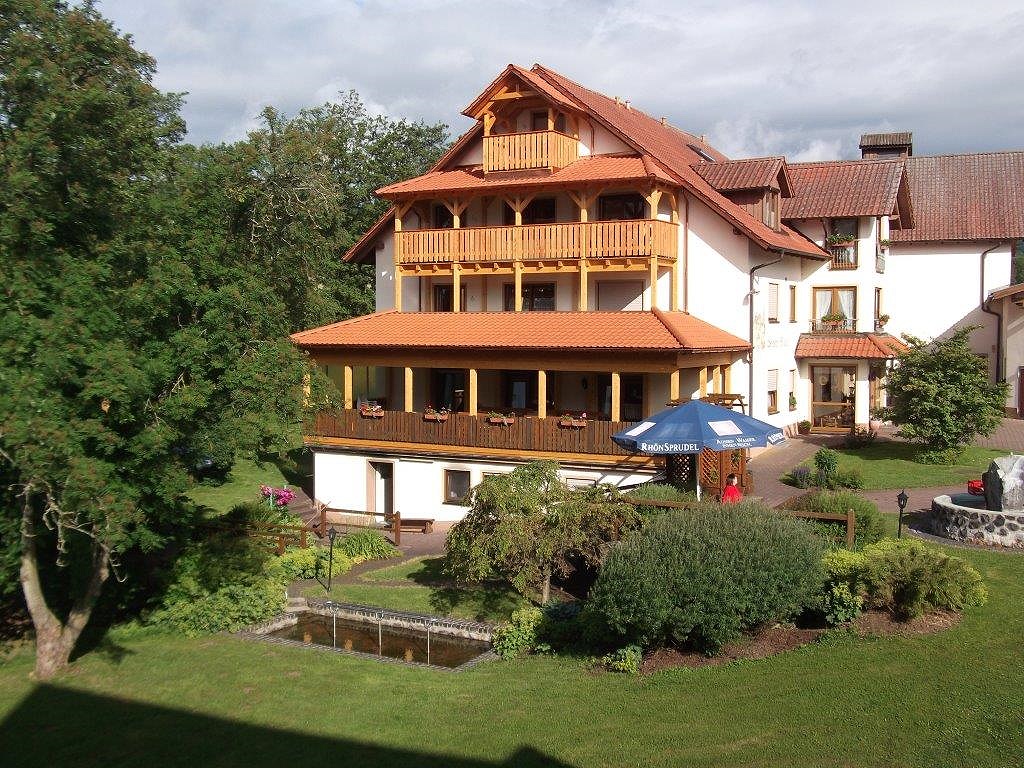 Unser haus mit balkon und terrasse